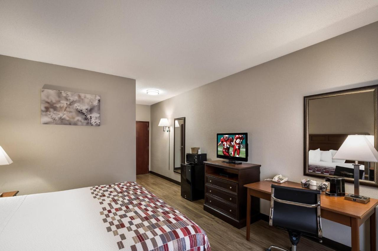 Red Roof Inn & Suites Bloomsburg - Mifflinville Eksteriør bilde